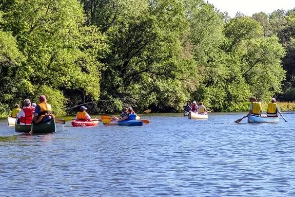 North Shore Nature Programs invites you to a free session of paddling along the Ipswich River!