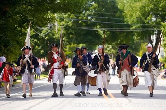 The Yankee Homecoming Parade is a traditional New England parade featuring bands and all kinds of floats in Newburyport, Massachusetts.