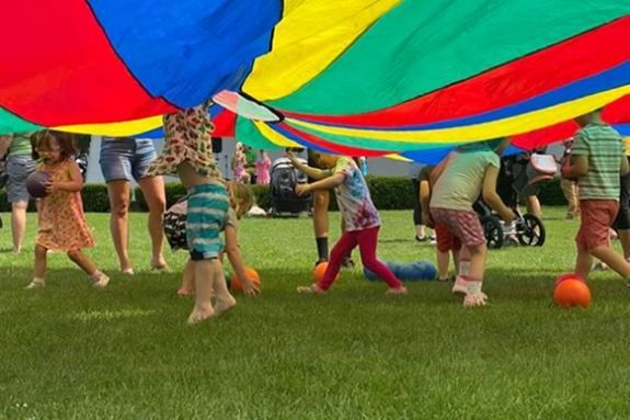 Kids will enjoy an afternoon of fun activities at Beverly Homecoming Tiny Tots Day. Kids will enjoy an afternoon of fun activities at Beverly Homecoming Tiny Tots Day.