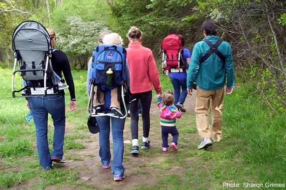 Backpack Babies is a program that encourages caregivers to explore the natural world with their babies and toddlers. Photo: Sharon Grimes