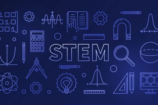 Stem Club for kids in grades 3-6 at the public library in Manchester Public Library